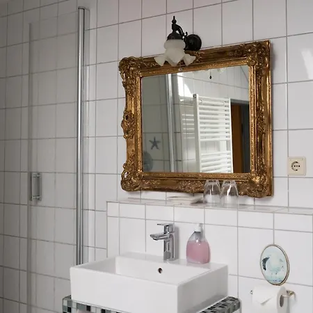 Domizil Aparthotel 2*