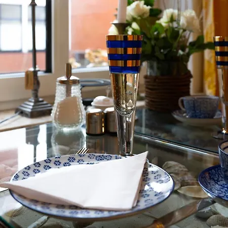 Aparthotel Domizil 4*