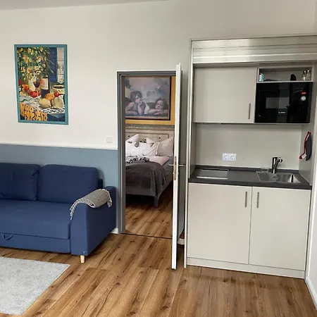 Aparthotel Domizil 4*